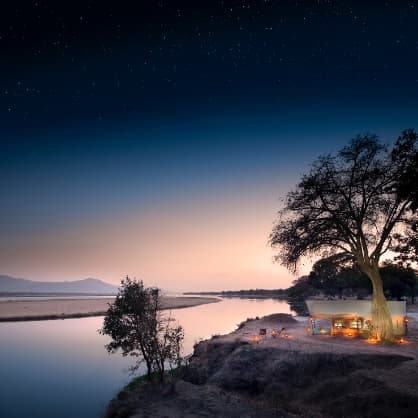 Schöne Abendstimmung in Mana Pools mit Blick auf den Zambezi Fluss vom Zabezi Explorations Camp